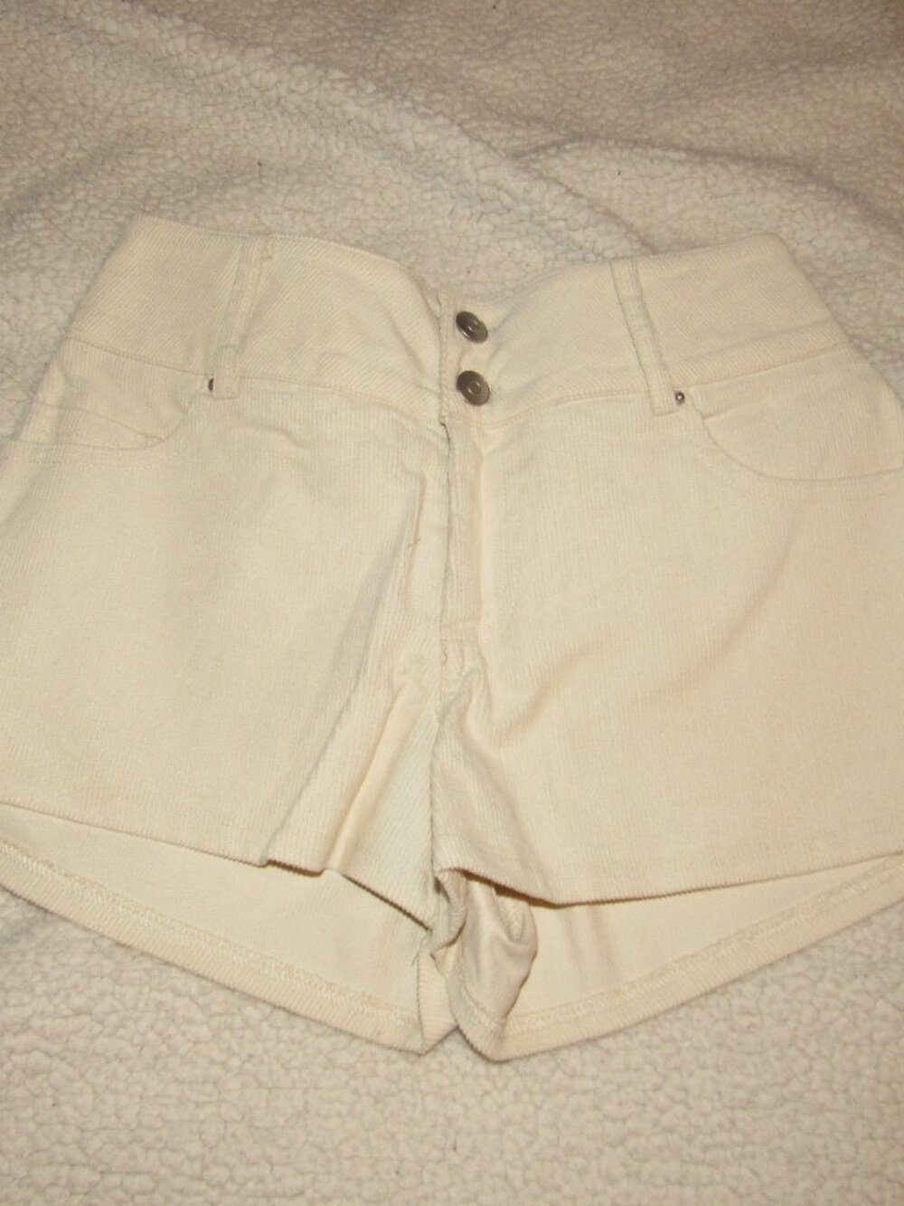 Forever 21 Size S Women's 5 Pocket Off-White Button Shorts Perfect Condition
